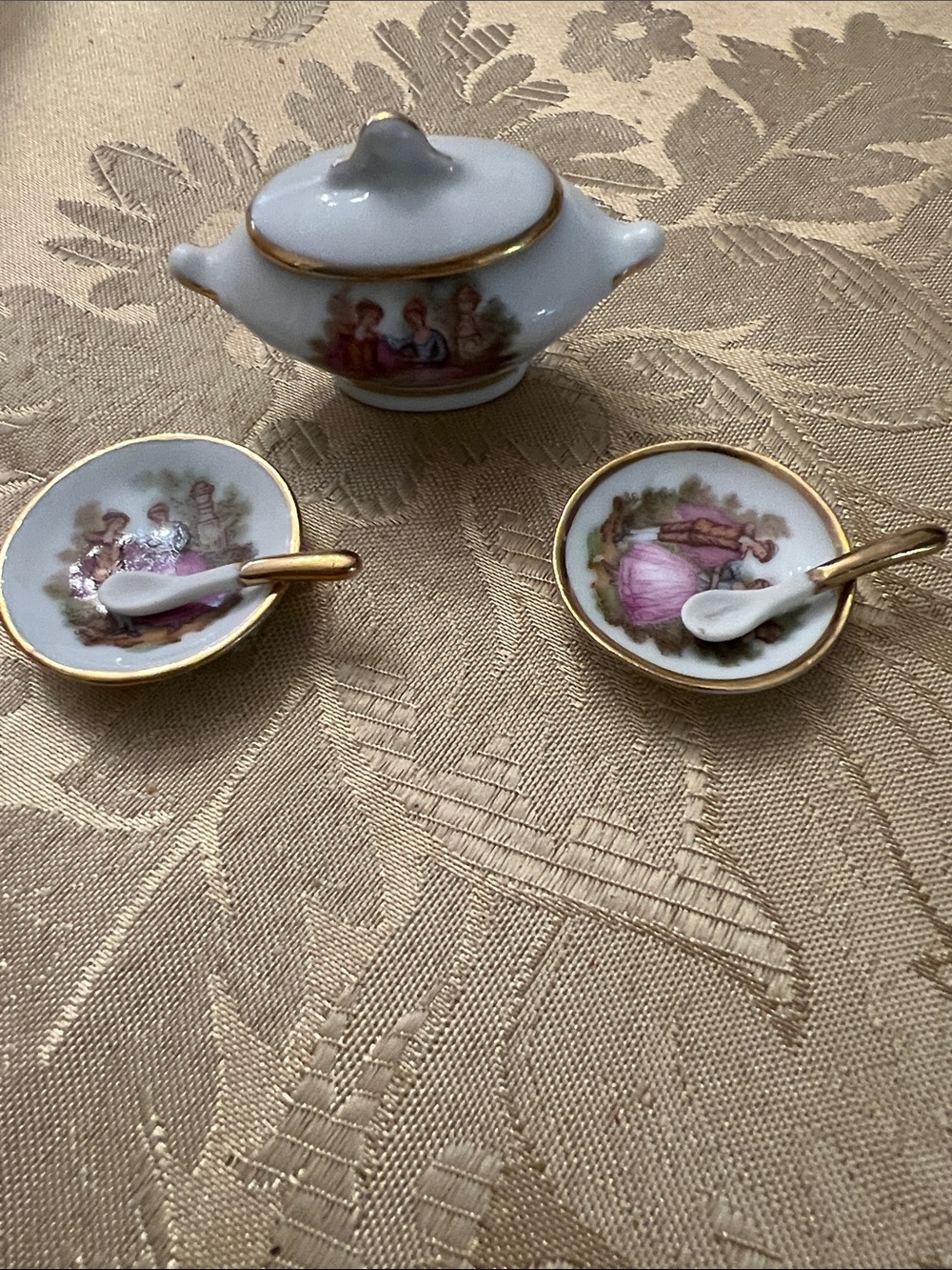 Miniature Porcelain soup terain with bowls and spoon.   - White and Pink
